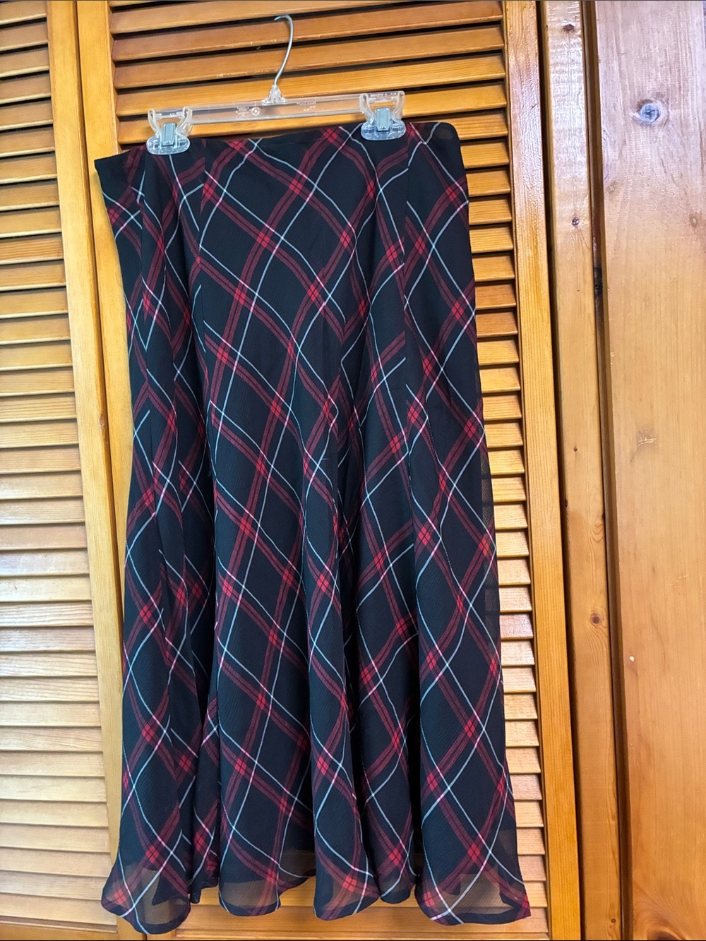 Jones New York Black Plaid Circle Skirt with Red & White Lines 100%silk